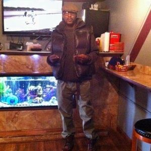 Meet your Posher, Derrick